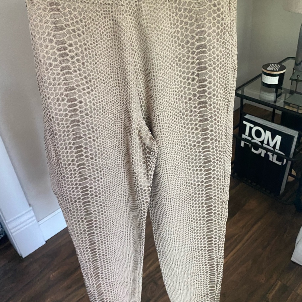 By the way- snake skin set.